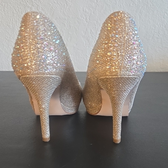 De Blossom Collection Sparkling Gold Heels - Picture 5 of 9
